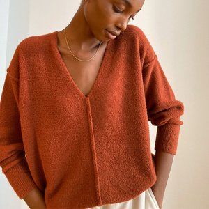 Wilfred Free Relaxed V-Neck Sweater